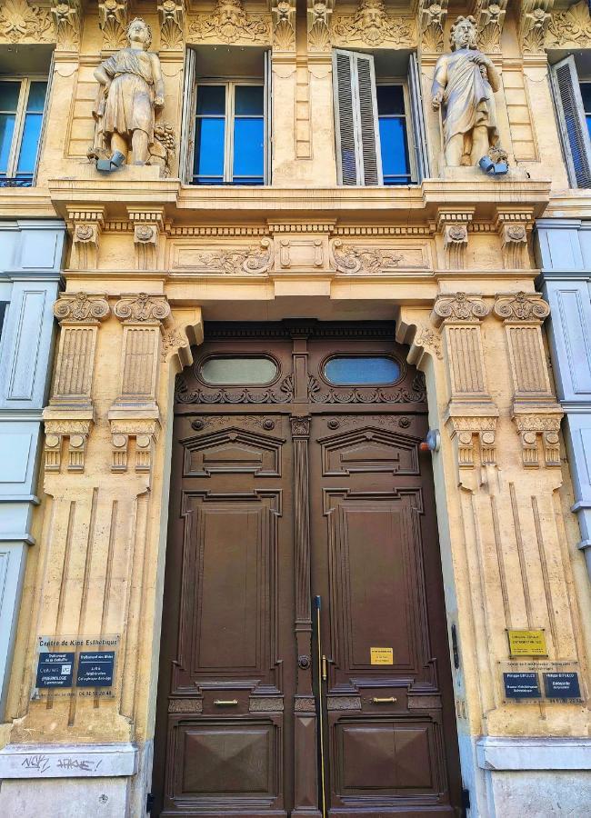 Appartemment Rue De La Republique, Joli Et Moderne Au Coeur Du Centre Marseille Eksteriør bilde